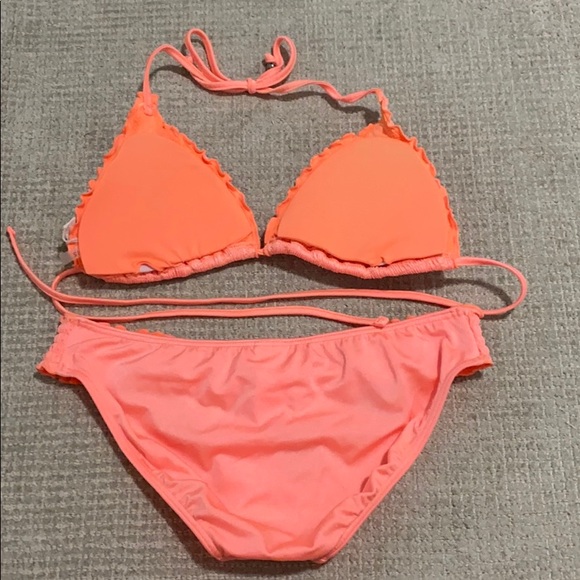 Bathing suit - Picture 2 of 4